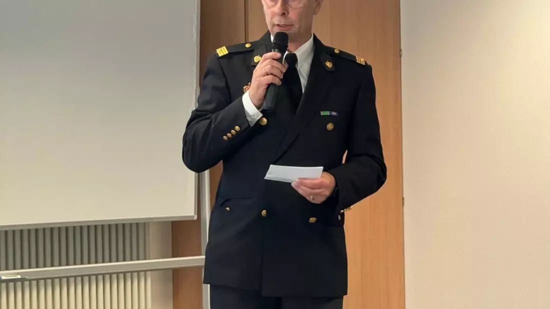 FW Dinslaken: Wissenschaft trifft Feuerwehr: 1. Wissenschaftliches Kolloquium übertrifft die Erwartungen - Bild: presseportal.de
