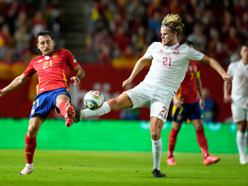 Spanien gewann knapp gegen Dänemark. - Foto: Jose Breton/AP/dpa