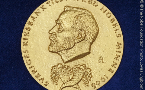 Der Wirtschaftsnobelpreis ist der einzige der Nobelpreise, der nicht auf das Testament von Dynamit-Erfinder und Preisstifter Alfred Nobel (1833-1896) zurückgeht. (Symbolbild) - Foto: Lovisa Engblom/The Nobel Foundation/dpa