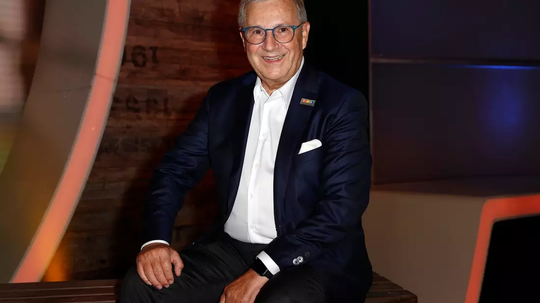 Jan Hofer: Ich definiere mich stark über den Beruf / Bis August 2024 moderierte er RTL Direkt- jetzt bricht TV-Moderator Jan Hofer nach Mallorca auf - Bild: presseportal.de