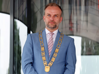 Silvio Witt hat sich zu den Gründen für seinen angekündigten Rücktritt als OB von Neubrandenburg geäußert. (Archivbild) - Foto: Bernd Wüstneck/dpa