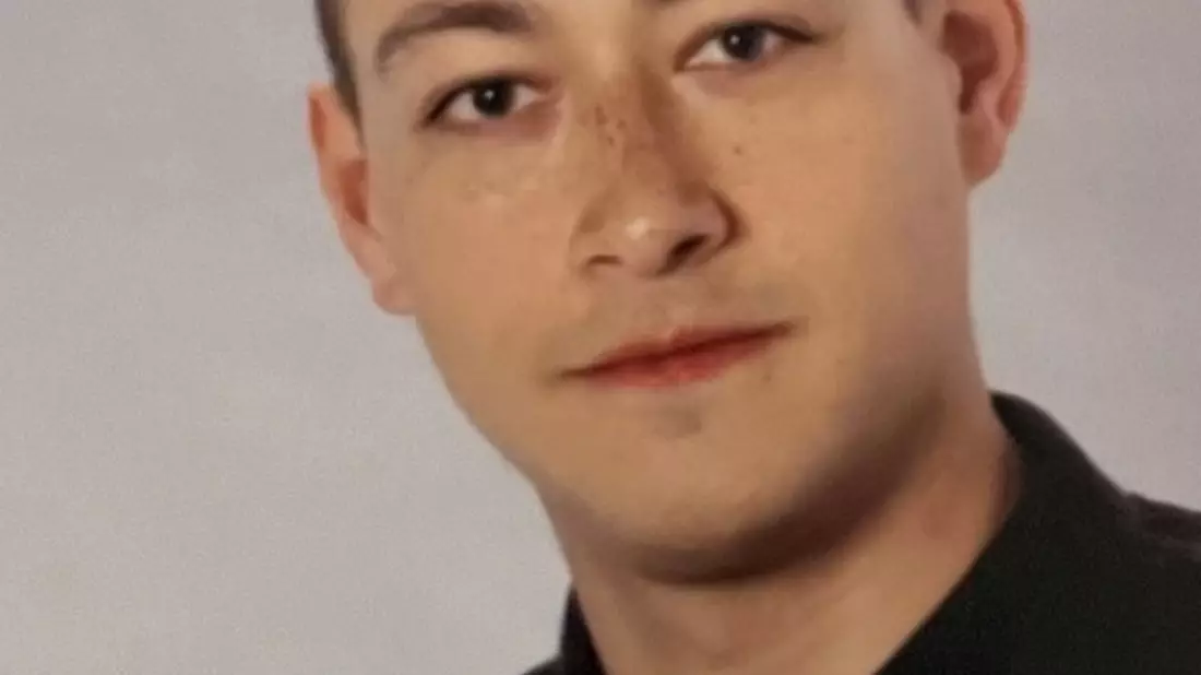 POL-Lebach: Seit Sonntag, 13.10.2024, vermisst - wo ist Alexander Reisch (24) Jahre alt? - Bild: presseportal.de