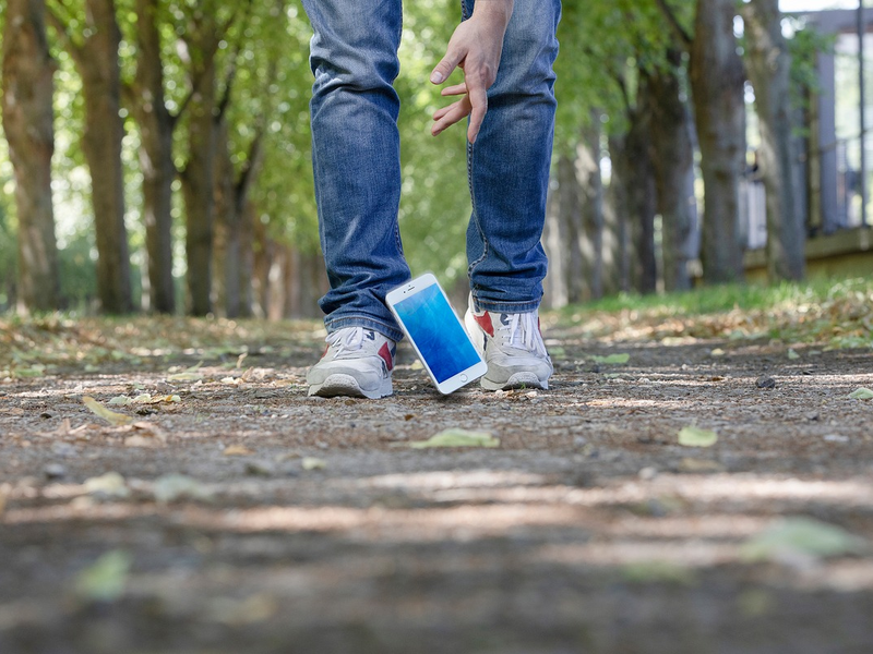 Wertgarantie-Studie: Durchschnittlich zwei Jahre bis Schrott / Elektro- und Haushaltsgeräte gehen recht schnell kaputt: Vor allem Smartphones sind sehr schadensanfällig - Foto: presseportal.de