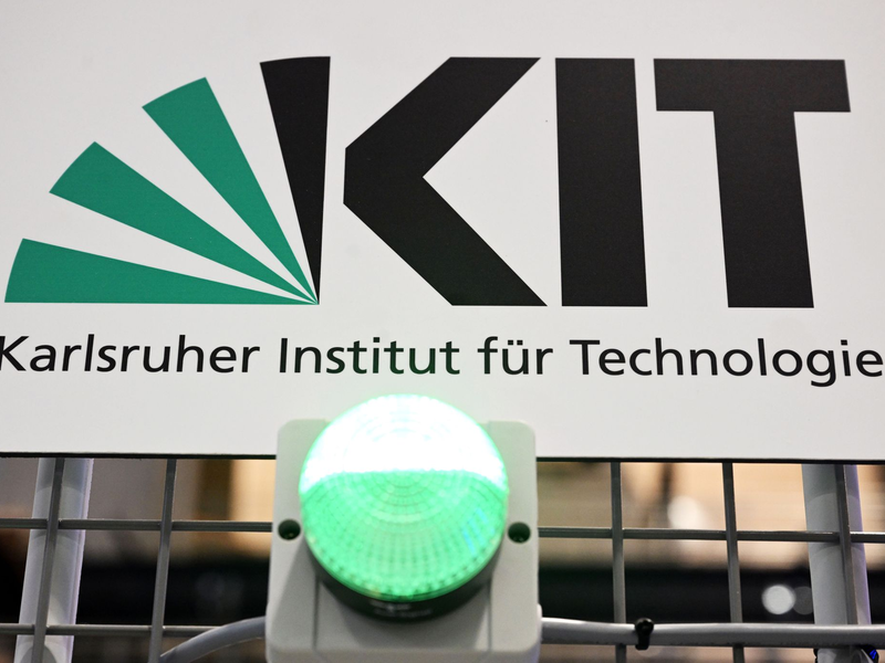 Das Karlsruher Institut für Technologie hat Müll auf sogenannte Ewigkeitschemikalien untersucht. - Foto: Uli Deck/dpa