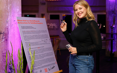 Offener Brief fordert Aufhebung des Werbeverbots für die Pille danach: Mit Gesetzesänderung reproduktive Rechte von Frauen stärken und informierte Entscheidungen ermöglichen - Foto: presseportal.de