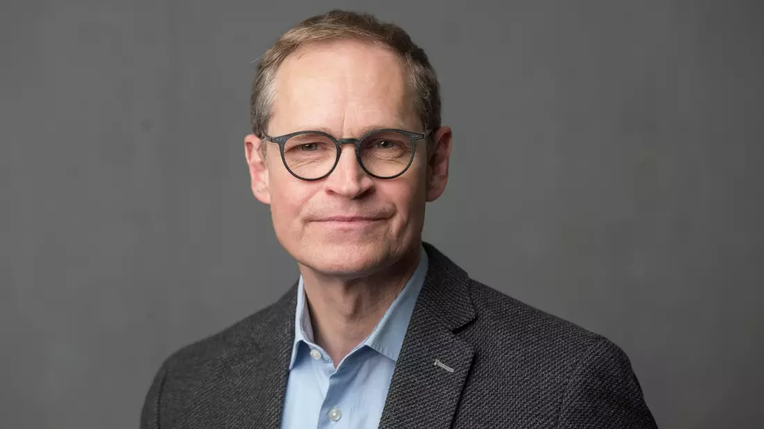 Semesterstart mit neuen Hochschulratsmitgliedern / MdB Michael Müller und Stephan M. Brandt beraten die weißensee kunsthochschule berlin - Bild: presseportal.de