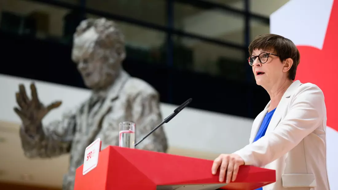 Mehr soziale Gerechtigkeit sollen die Steuerpläne von SPD-Chefin Esken und Co bringen. - Bild: Bernd von Jutrczenka/dpa