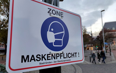 Maskenpflicht in der Innenstadt von Emden (Archiv) - Foto: über dts Nachrichtenagentur