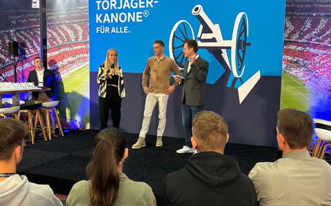 Für die erfolgreichsten Torjägerinnen und Torjäger gibt es die Weiße Kanone - Foto: Jan Mies/dpa