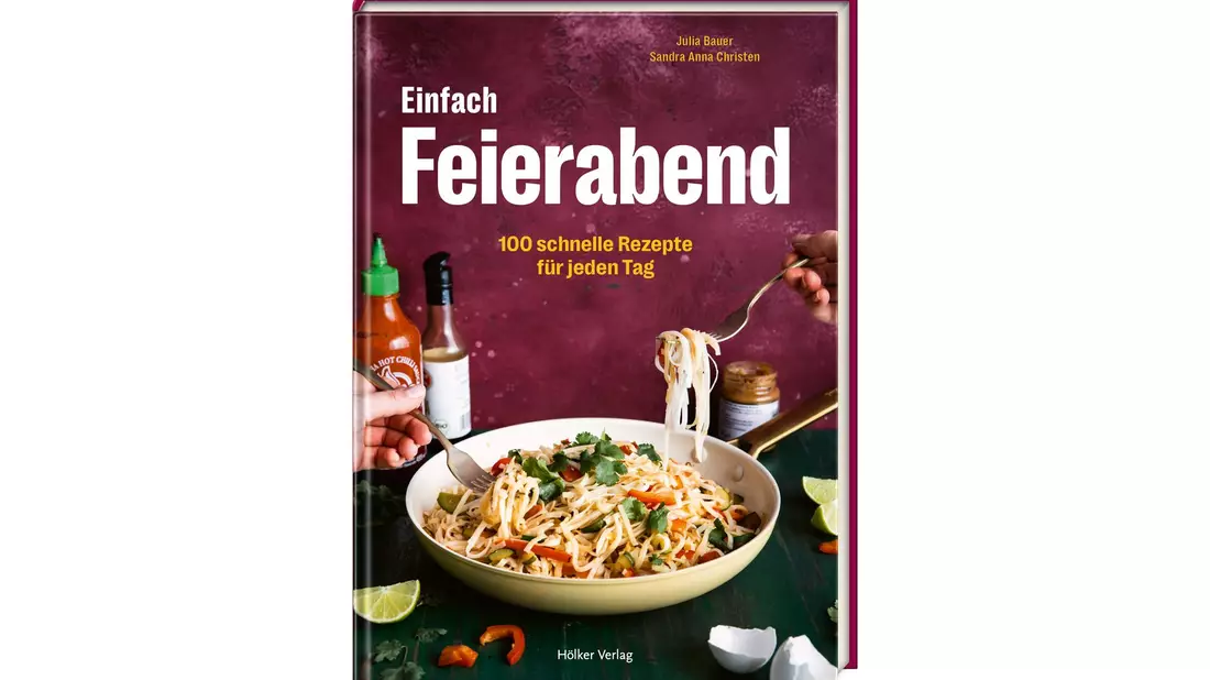 «Einfach Feierabend: 100 schnelle Rezepte für jeden Tag», Julia Bauer und Sandra Anne Christen, Hölker Verlag. 160 S., 22 Euro, ISBN: 978-375671006. - Bild: Annalena Bokmeier/Hölker Verlag/dpa-tmn
