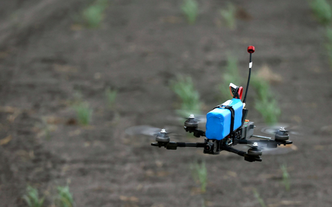 Ukrainische Drohnen sollen ein Treibstofflager in Russland in Brand gesetzt haben. (Archivbild) - Foto: ---/Ukrinform/dpa