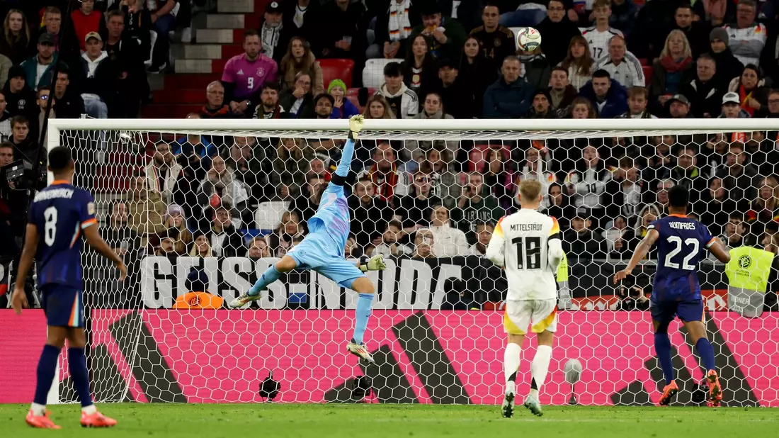 Das 100. Länderspiel ist für Kapitän Joshua Kimmich ein Heimspiel in München. - Bild: Christian Charisius/dpa