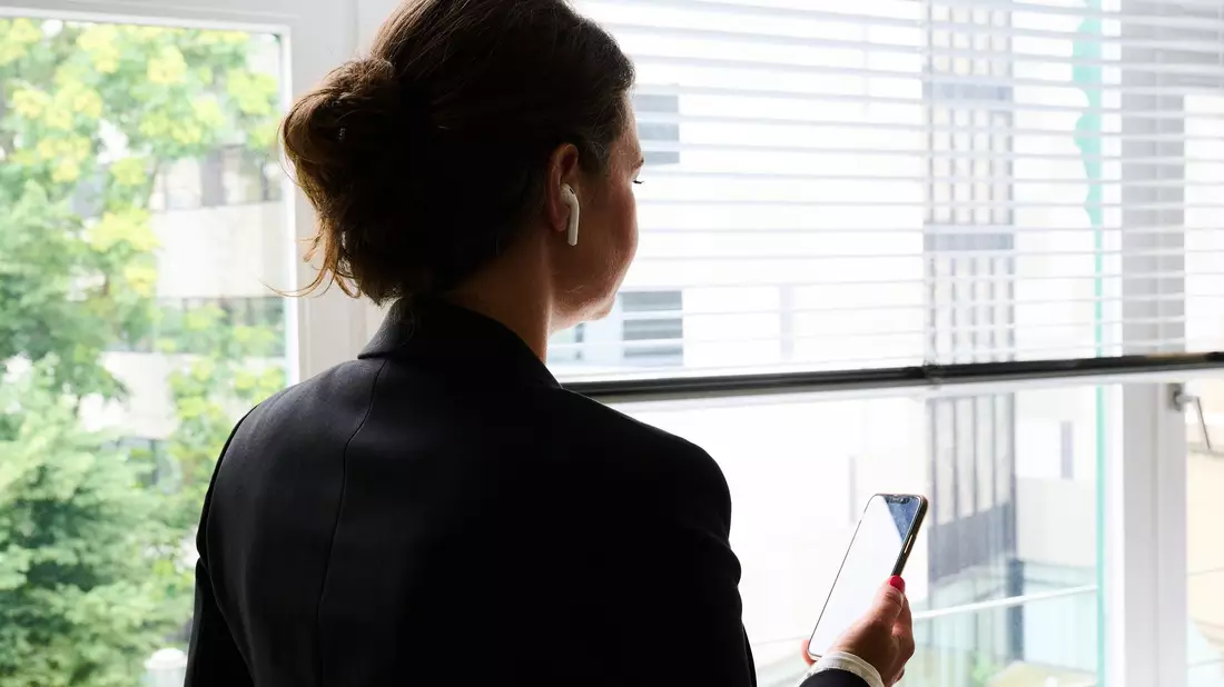 Im Vergleich zu anderen westlichen Industrieländern hinkt Deutschland beim Frauenanteil in Führungsetagen weiter hinterher. (Symbolbild) - Bild: Annette Riedl/dpa