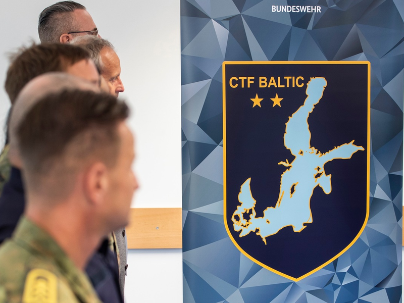 Verteidigungsminister Boris Pistorius weiht am 21. Oktober 2024 ein neues maritimes taktisches Hauptquartier für die NATO in Rostock ein - Foto: presseportal.de