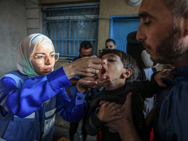 Die WHO fürchtet, dass einige Kinder bei der zweiten Impfrunde im Norden des Gazastreifens nicht mehr erreicht werden können. (Archivbild) - Foto: Abed Rahim Khatib/dpa
