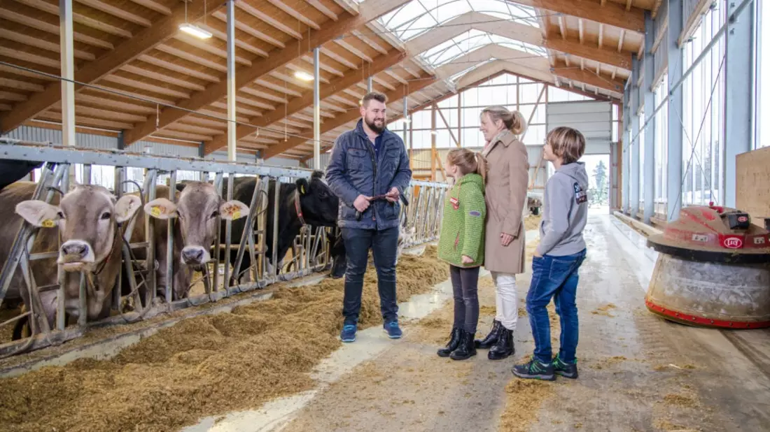 10 Jahre Forum Moderne Landwirtschaft / Stimmungsindex zeigt zunehmendes Verständnis und Unterstützung für Landwirtschaft in der Gesellschaft - Bild: presseportal.de