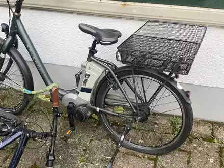 POL-OS: Osnabrück/Innenstadt: Reifenschlitzer gefasst - Polizei sucht Fahrradeigentümer - Foto: presseportal.de
