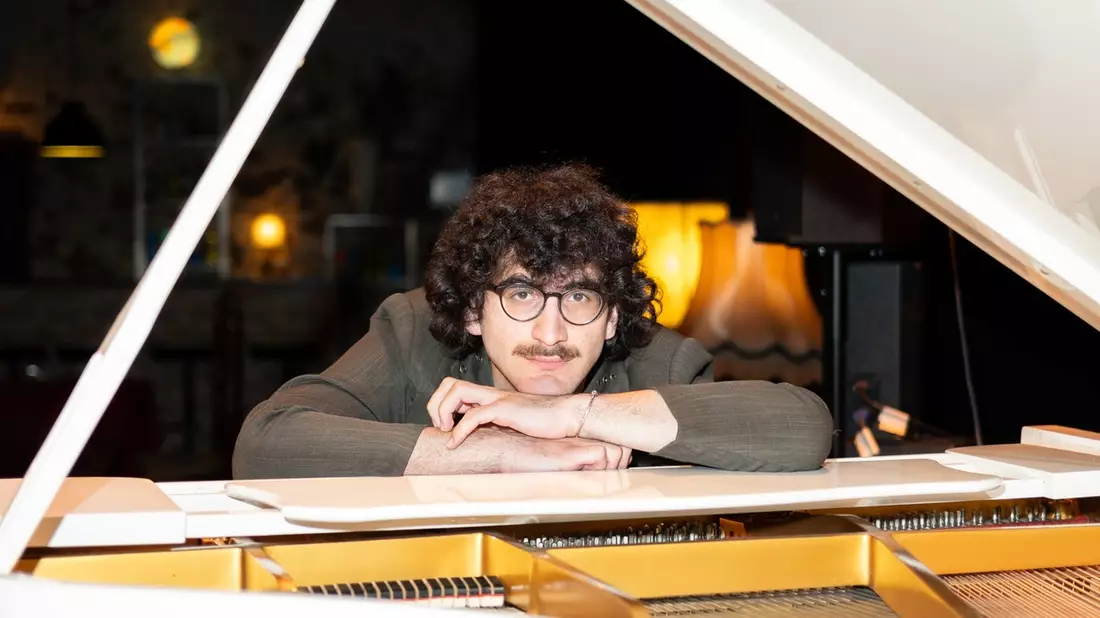 Der Musikpreis der deutschen Wirtschaft geht an den Pianisten Giorgi Gigashvili - Bild: presseportal.de