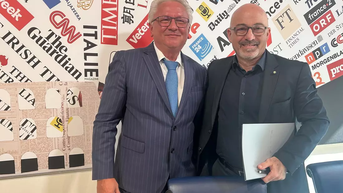 Armin Papperger, Vorstandschef von Rheinmetall, ist bei einer Pressekonferenz der Rüstungskonzerne Leonardo und Rheinmetall. Die beiden Konzerne aus Italien und Deutschland wollen in einem gemeinsamen Unternehmens Kampf- und Schützenpanzer bauen. - Bild: Christoph Sator/dpa