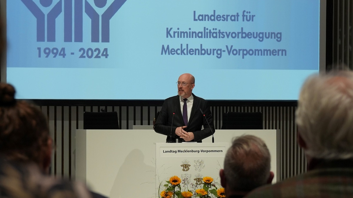 IM-MV: 30 Jahre Landesrat für Kriminalitätsvorbeugung Innenminister Christian Pegel dankt für engagierte Kriminalitätsprävention - Foto: presseportal.de