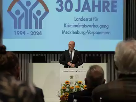 IM-MV: 30 Jahre Landesrat für Kriminalitätsvorbeugung Innenminister Christian Pegel dankt für engagierte Kriminalitätsprävention - Foto: presseportal.de