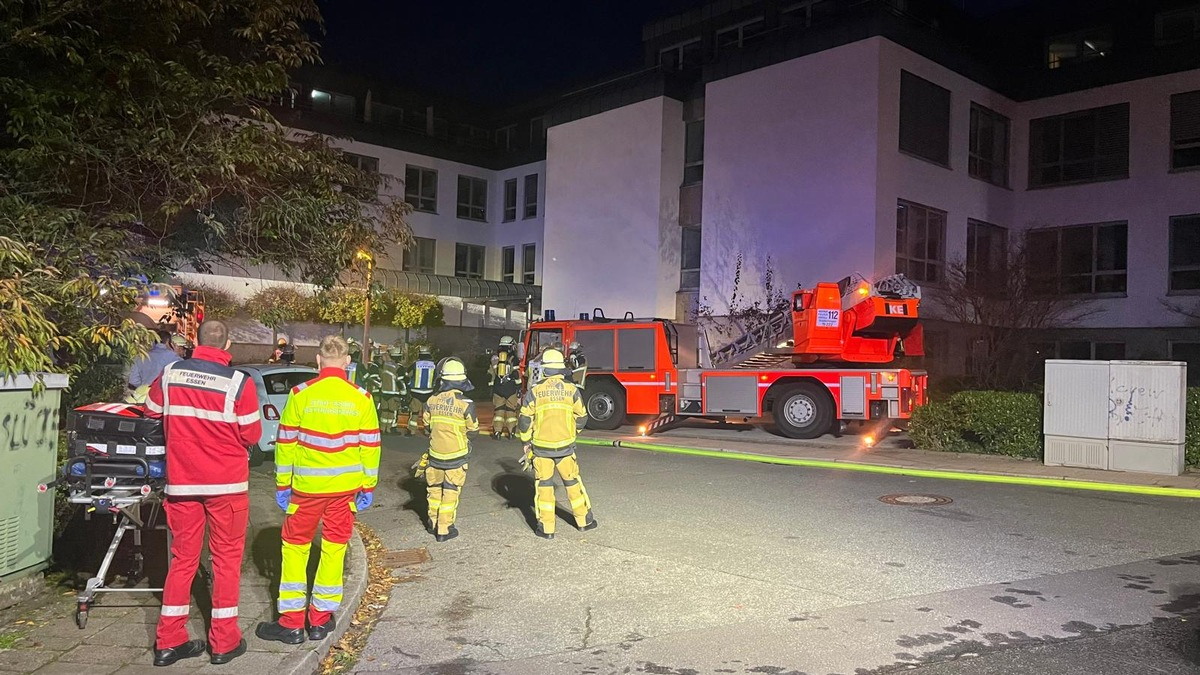 FW-E: Brand im Untergeschoss eines Bürogebäudes - Foto: presseportal.de
