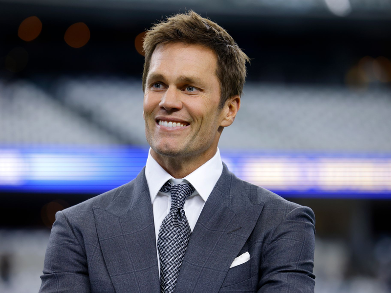 Tom Brady ist in der NFL nicht mehr nur Ex-Quarterback und TV-Experte, sondern nun auch Team-Besitzer. - Foto: Gareth Patterson/AP/dpa