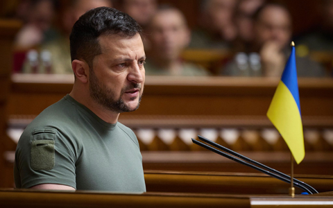 Der ukrainische Präsident Wolodymyr Selenskyj hat im Parlament seinen «Siegesplan» zur Beendigung des Krieges mit Russland vorgestellt. (Archivbild) - Foto: -/Ukrainian Presidential Press Office/AP/dpa