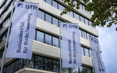 Laut dem Bundesinstitut für Risikobewertung sind 5 bis 10 Gramm Koffein-Pulver bereits potenziell tödlich. (Archivbild) - Foto: Monika Skolimowska/dpa