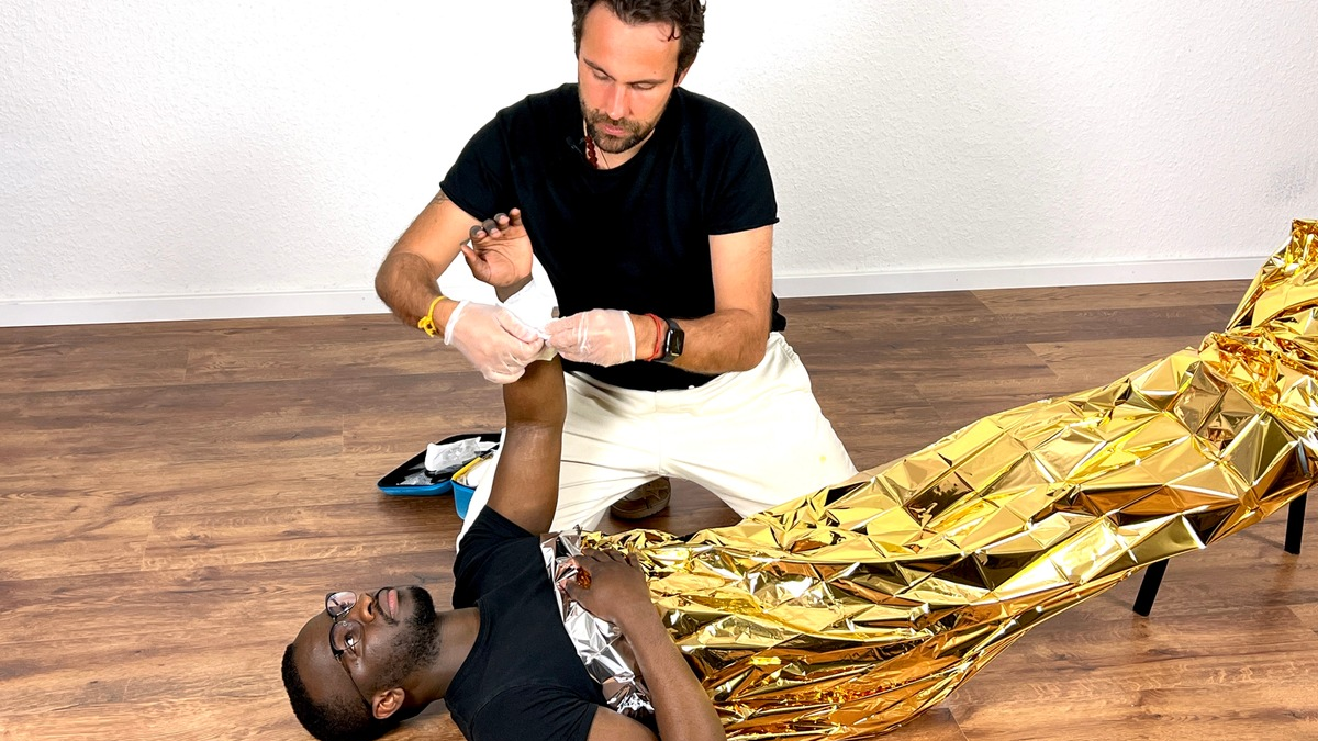 Erste Hilfe mit PRIMEROS: Kompetente Ausbildung für mehr Sicherheit im Notfall - Foto: presseportal.de