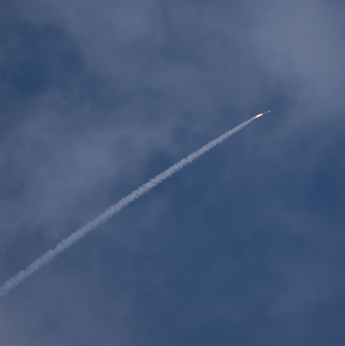 Die Schiitenmiliz Hisbollah feuerte rund 30 Raketen auf die nordisraelische Stadt Karmiel und Umgebung ab. (Archivbild) - Foto: Leo Correa/AP/dpa