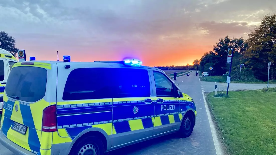 POL-COE: Nordkirchen, K2, Berger 40, schwerer Verkehrsunfall zwischen Radfahrerin und Motorradfahrer - Bild: presseportal.de