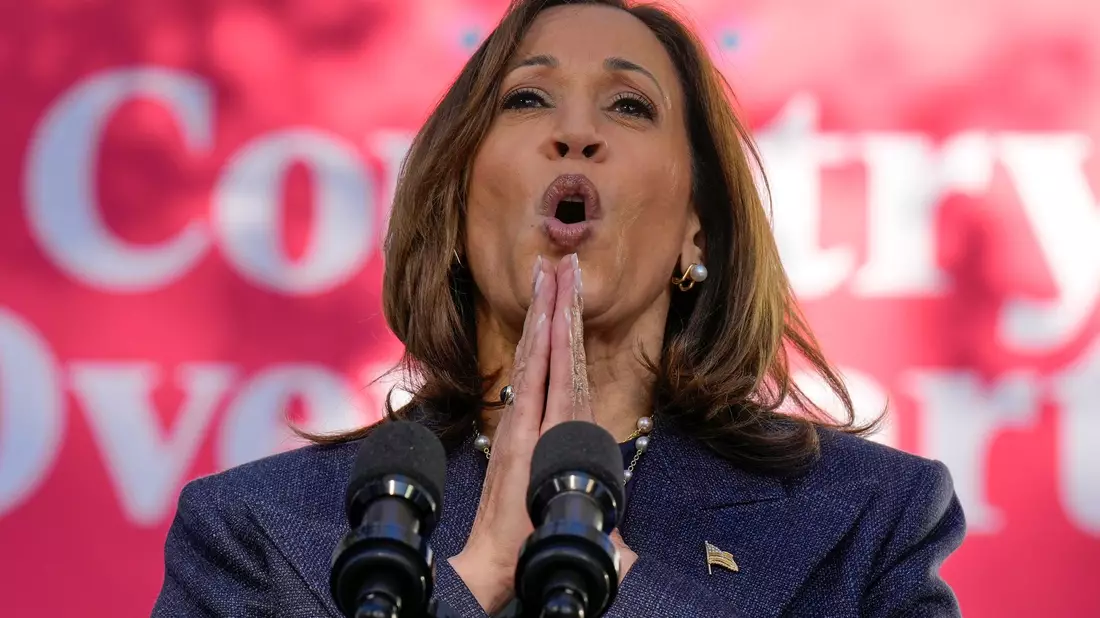 Harris und Moderator Baier fielen sich immer wieder in Wort.  - Bild: Jacquelyn Martin/AP/dpa