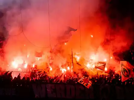 Der DFB hat in der Saison 2023/24 gegen die Vereine aus den ersten drei Ligen Geldstrafen in Höhe von rund 12,5 Millionen Euro verhängt. - Foto: Rolf Vennenbernd/dpa