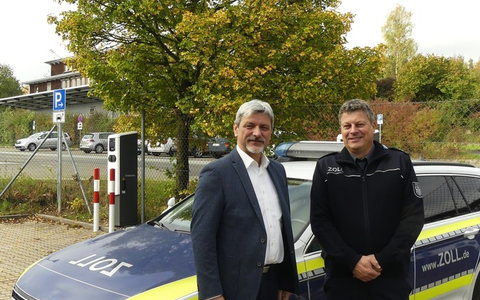 HZA-R: Wichtige Personaländerung in der Zollverwaltung Furth im Wald: Thomas Schell übernimmt Leitung der Kontrolleinheit Verkehrswege Furth im Wald - Foto: presseportal.de