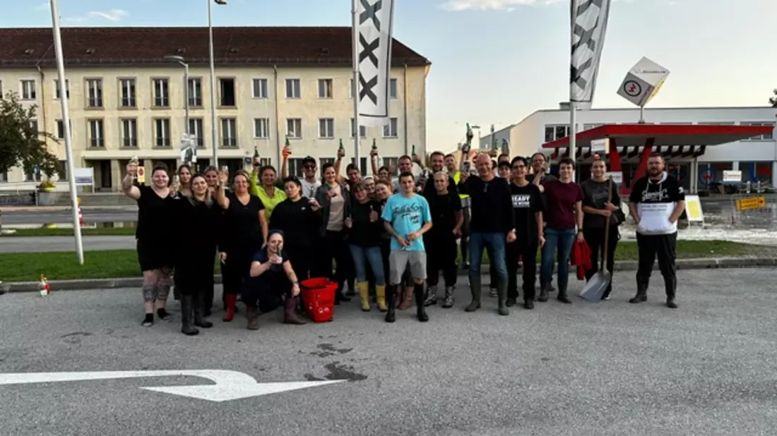 Mannschaft von XXXLutz St. Pölten - Bild: XXXLutz KG über pressetext.de
