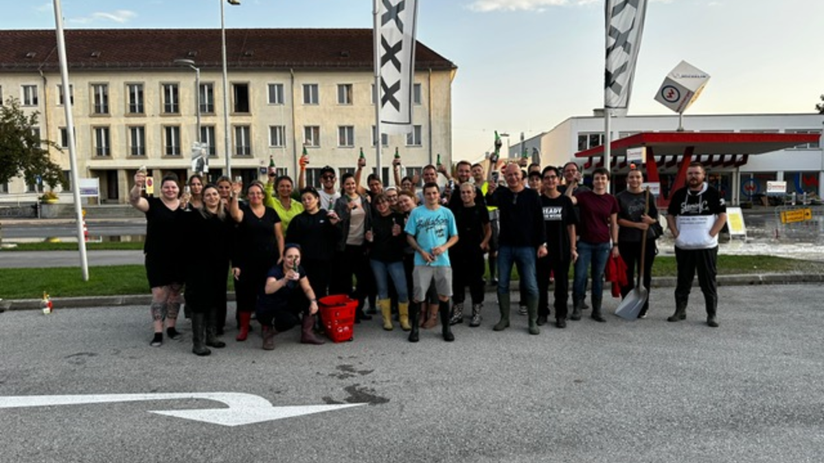 Mannschaft von XXXLutz St. Pölten - Foto: XXXLutz KG über pressetext.de