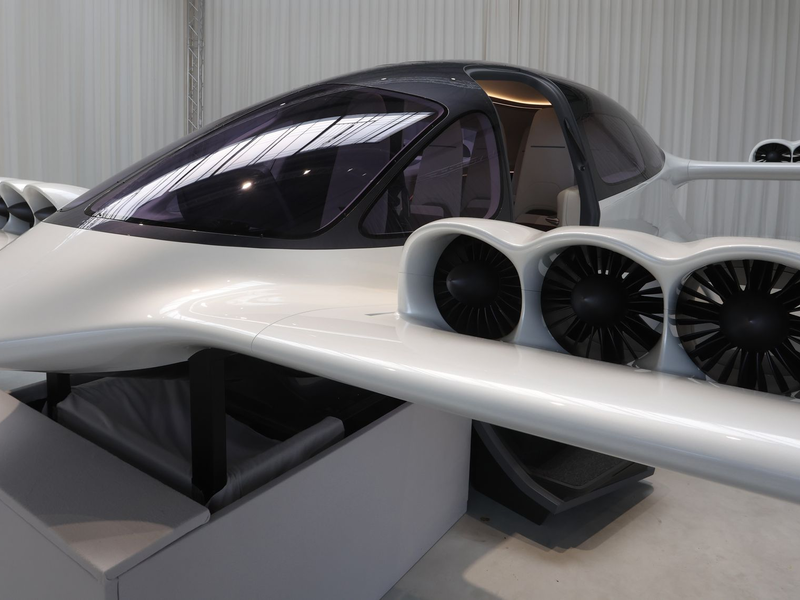 Der Erstflug der vollelektrischen, senkrecht startenden und landenden Flugtaxi ist für Anfang 2025 geplant, die ersten Maschinen sollen 2026 an Kunden ausgeliefert werden. (Archivbild) - Foto: Karl-Josef Hildenbrand/dpa