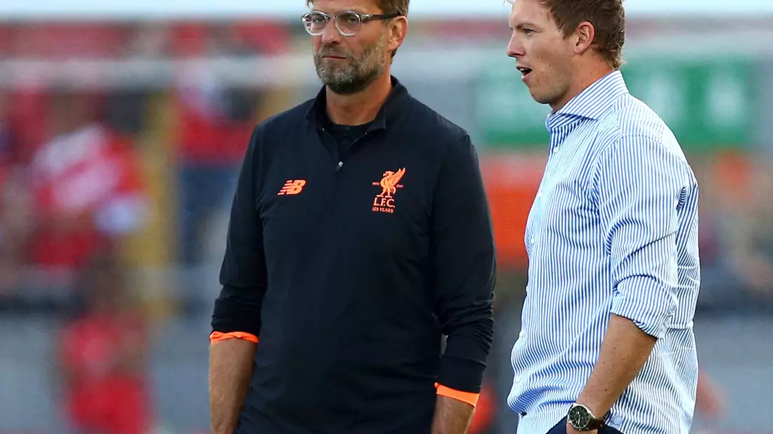 Einst Vereinstrainer, jetzt nicht mehr: Jürgen Klopp und Julian Nagelsmann (r). - Bild: Dave Thompson/AP/dpa