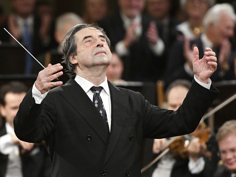 Riccardo Muti dirigiert das Wiener Neujahrskonzert 2025. (Foto: Archiv) - Foto: Hans Punz/APA/dpa