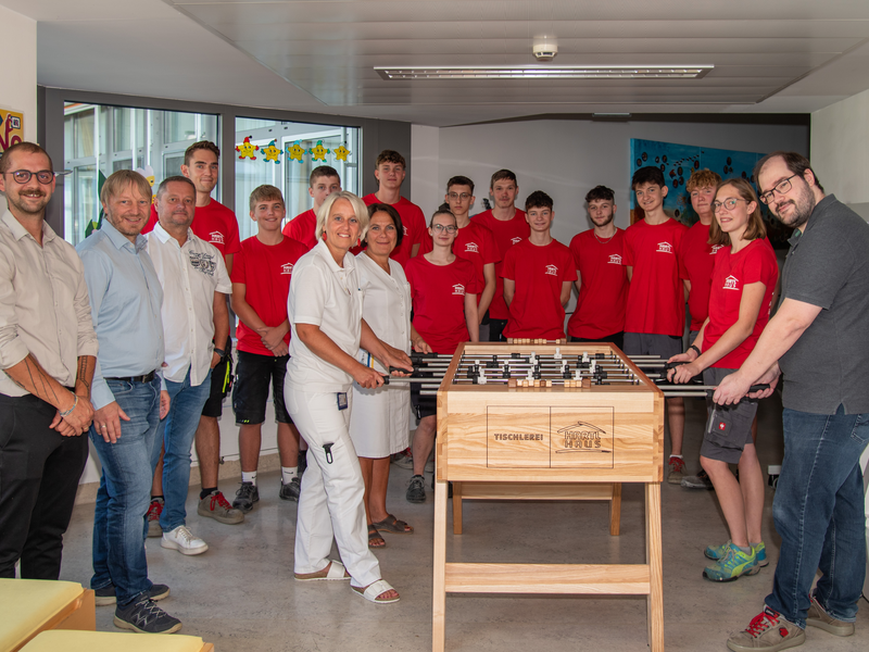 Übergabe Wuzzler - Foto: HARTL HAUS über pressetext.de