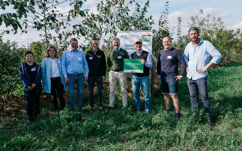 Boden erleben, Landwirtschaft besser verstehen / Die bundesweite Gemeinschaftsaktion des Netzwerks Leitbetriebe Pflanzenbau hat ein Jahr lang Menschen für die faszinierende Welt des Bodens begeistert - Foto: presseportal.de