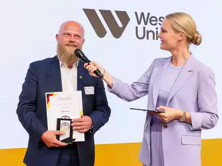 Verbrauchermeinung im Mittelpunkt: Western Union mit Deutschem Fairness-Preis 2024 ausgezeichnet / 73.000 Deutsche haben entschieden: Deutscher Fairness-Preis basiert auf bundesweiter Befragung - Foto: presseportal.de