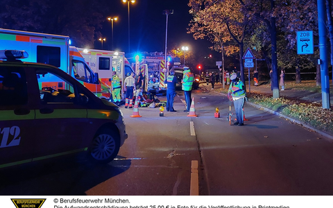 FW-M: Auffahrunfall mit neun Verletzten (Obergiesing) - Foto: presseportal.de