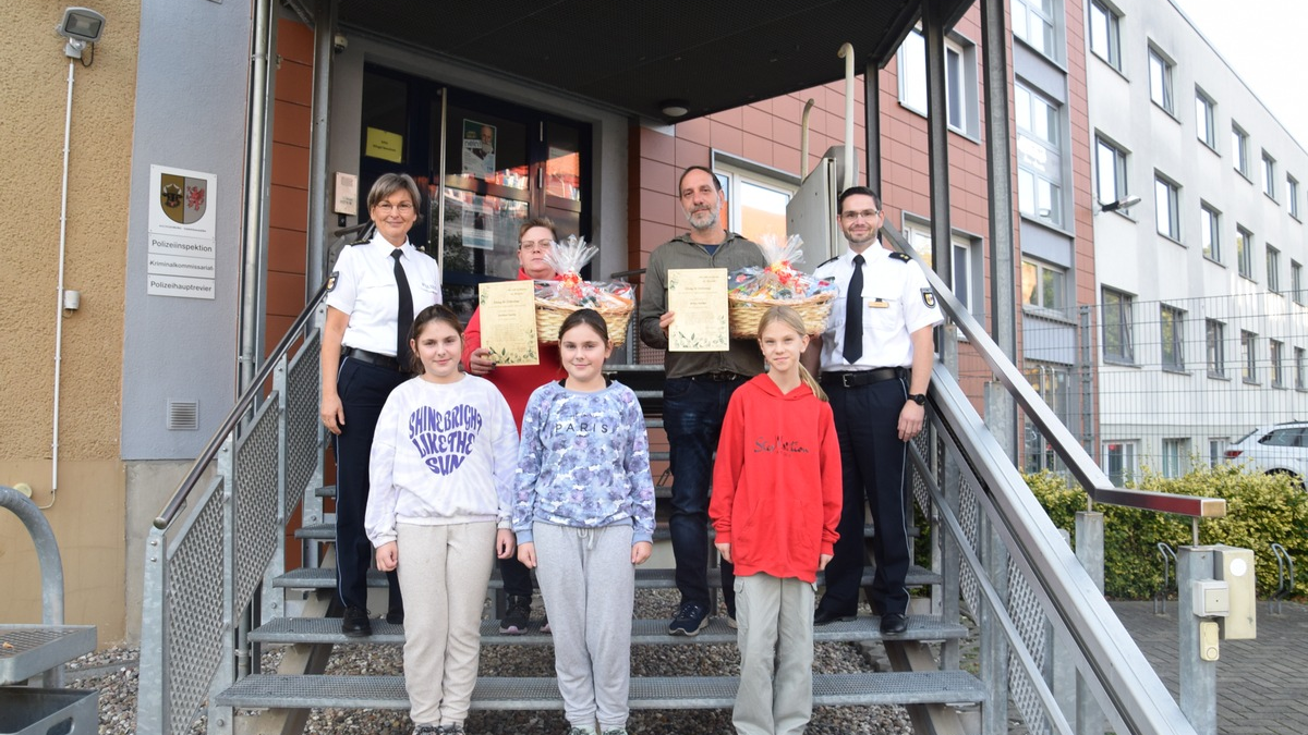 POL-NB: Ehrung für Zivilcourage für Fälle aus Waren und Demmin - Foto: presseportal.de