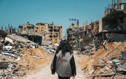 Gaza: Caritas fordert sofortigen Schutz für Zivilisten und Helfer / Schwere Bombardierungen seit mehr als zehn Tagen - Caritas-Partner warnt vor Hungertod von Zivilisten - Helfer schwer verletzt - Foto: presseportal.de