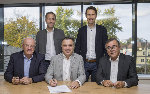 SWB-Vertragsunterzeichnung - Foto: Neumayr über pressetext.de