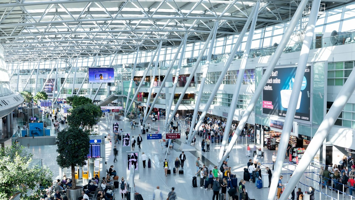 Reinigungsspezialist überzeugt mit digitalem Prozessmanagement / Klüh gewinnt Reinigungsauftrag am Flughafen Düsseldorf - Foto: presseportal.de