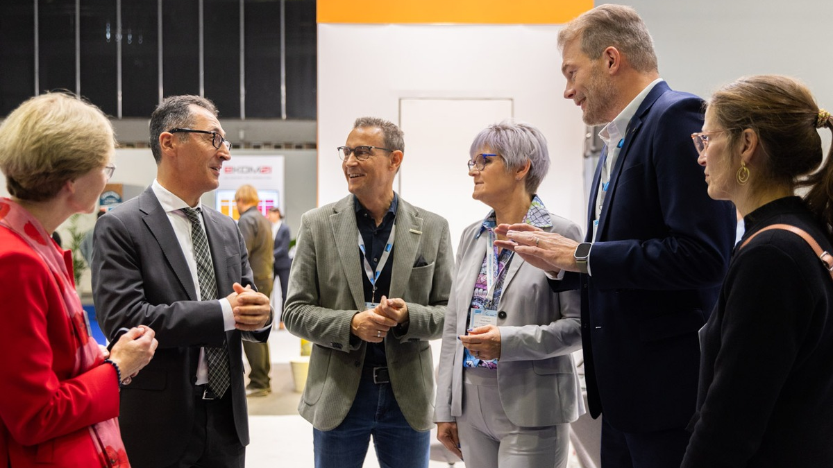 Starke VITAKO Präsenz bei Smart Country Convention: Besuch von BM Cem Özdemir am Stand, erfolgreiche Partnerschaften, Veranstaltungen & innovative Impulse für Digitalisierung im öffentlichen Sektor - Foto: presseportal.de