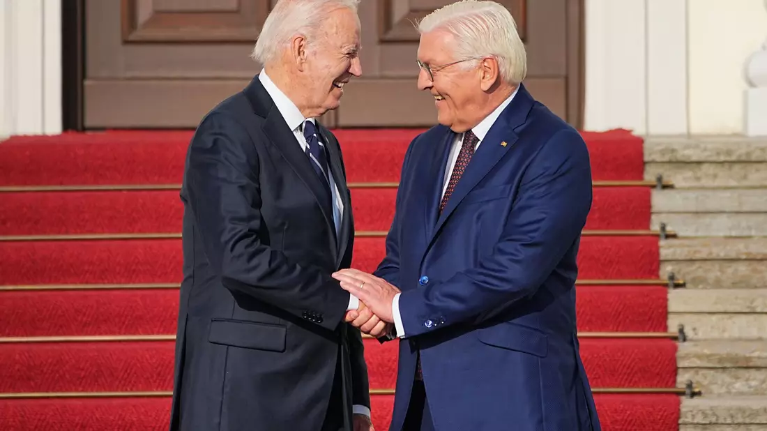 Von Steinmeier gibt es auch Botschaften zwischen den Zeilen. - Bild: Michael Kappeler/dpa